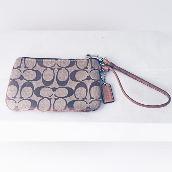 Coach Wristlet - Picture 1 of 4